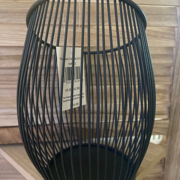 Yankee Candle Modern Black Wire Basket/candleholder - Picture 3 of 3